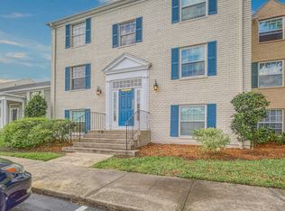 4330 S Plaza Gate Ln #201, Jacksonville, FL 32217