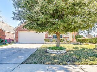 7808 Hidden Isle Ct, Arlington, TX 76016