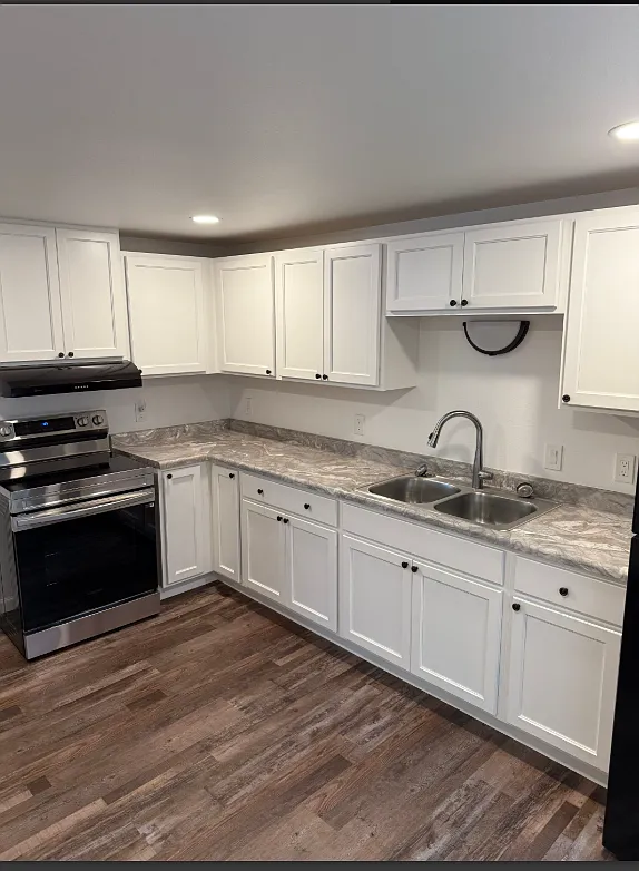 2 bed, $1,100 — Photo 2