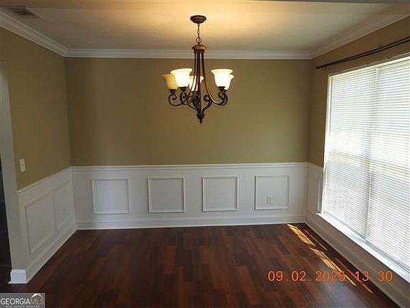 2nd image of 146 Grandview Dr