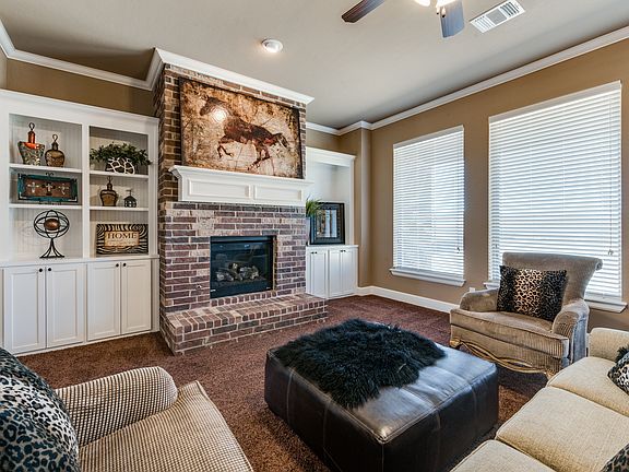 5th image of 214 Sonora Ln