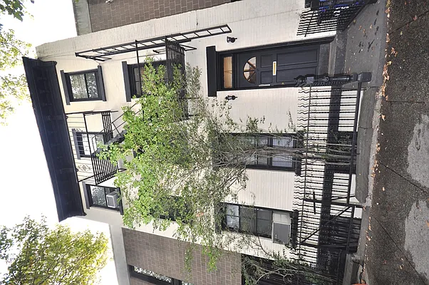 Rented by Corcoran | media 27
