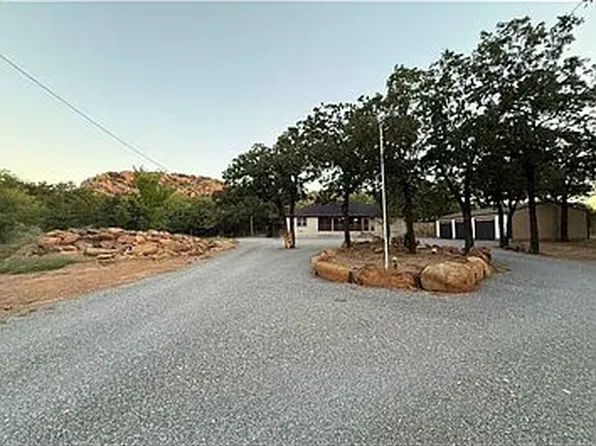 764 E Lake Rd, Lawton, OK 73507