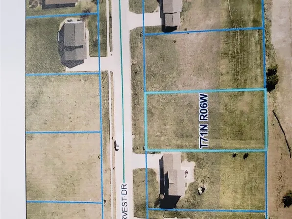 706 E Harvest Dr, Mount Pleasant, IA 52641