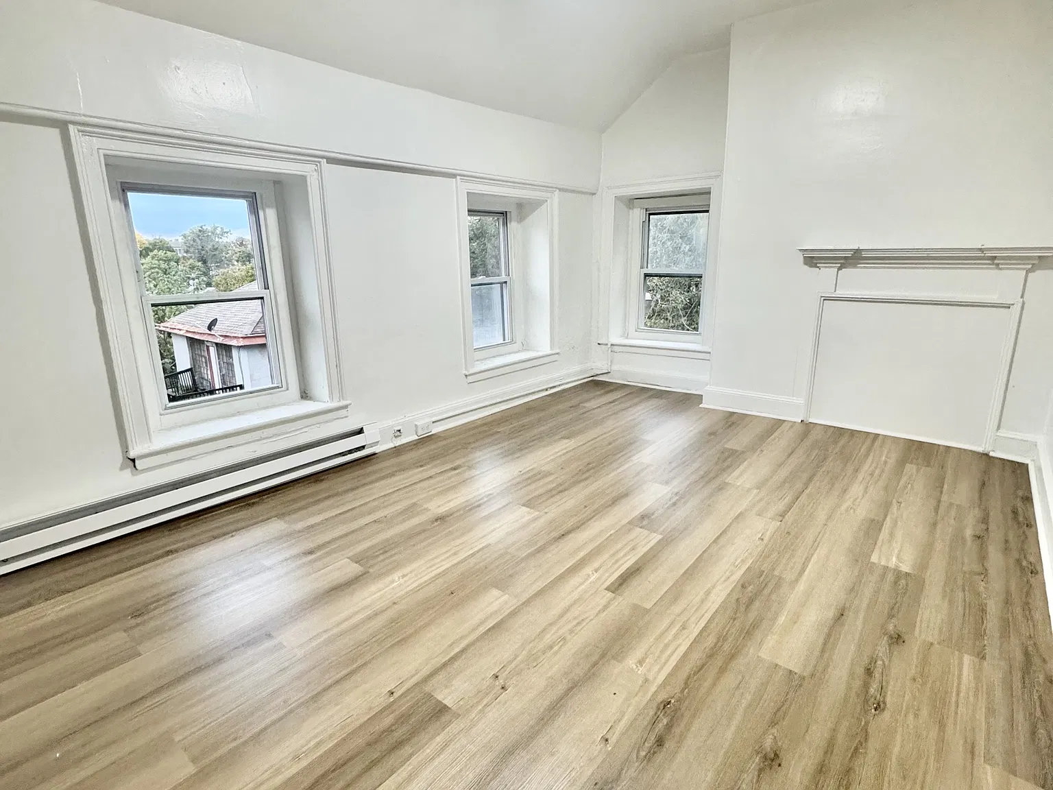 4908-14 Germantown Avenue Philadelphia, PA 19144 - 4908 Apt 10 — Photo 1