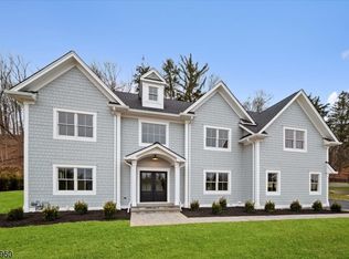 320 Hillside Ave, Chatham, NJ 07928