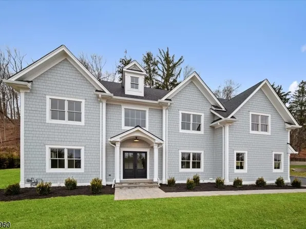 320 Hillside Avenue, Chatham Twp., NJ 07928