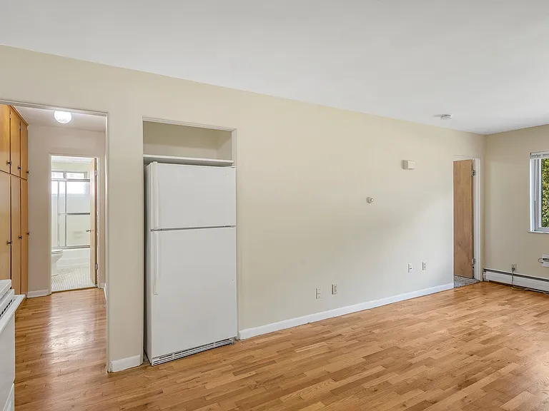 1410 Old Canton Ln — Photo 11