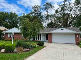 9539 Carriage Ln, Fort Wayne, IN 46804