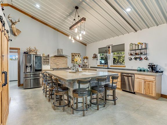 4th image of 5450 CR 202