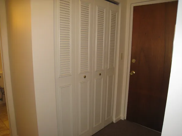 11 Pond St APT 11, Waltham, MA 02451