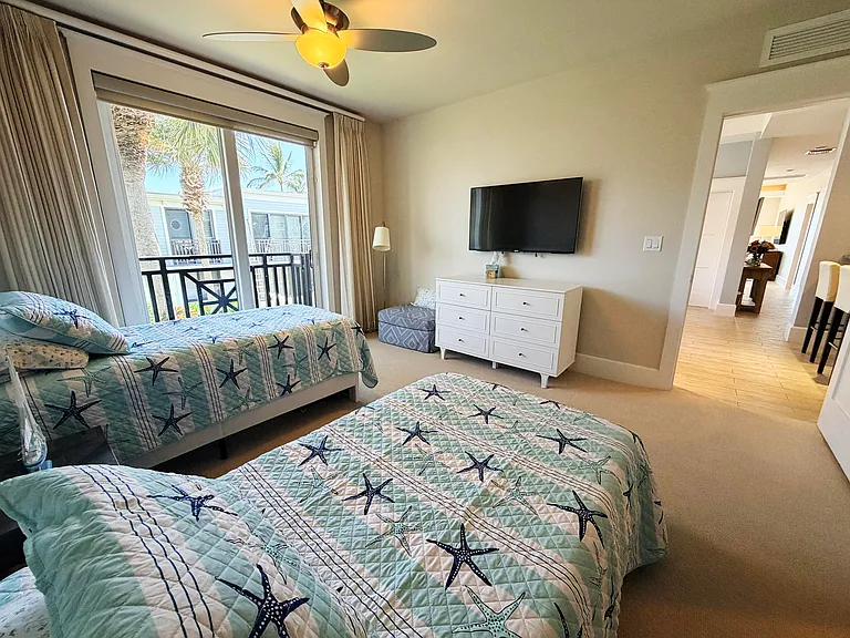 1598 S Ocean Ln #218 — Photo 31
