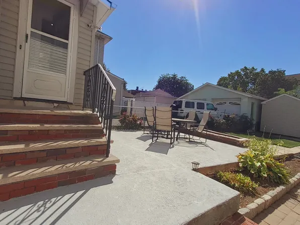 285 Born Street image 28 of 41