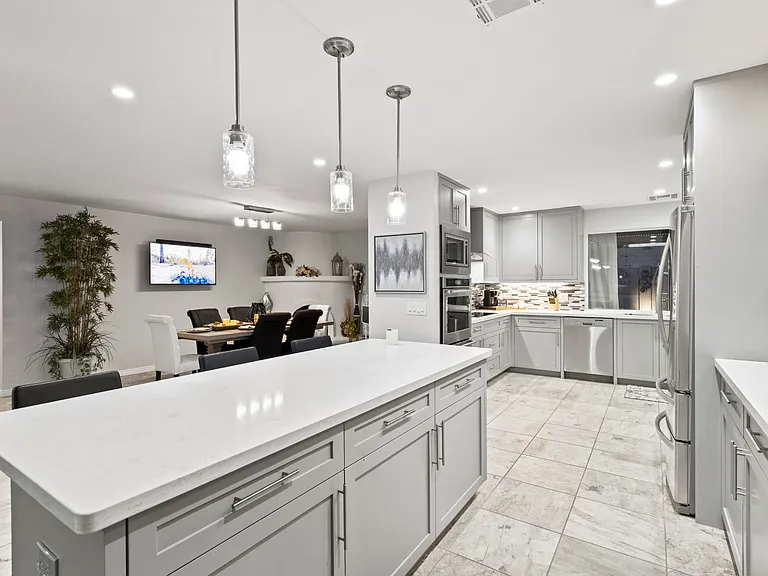 2532 E Desert Cove Ave — Photo 18