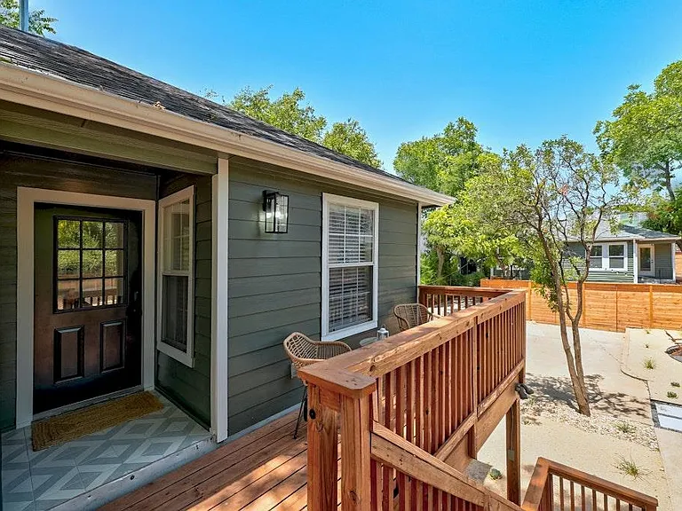 2109 Brackenridge St #A — Photo 23