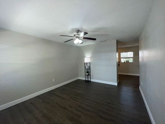 2nd image of 1515 E Lincoln Ave #B09r