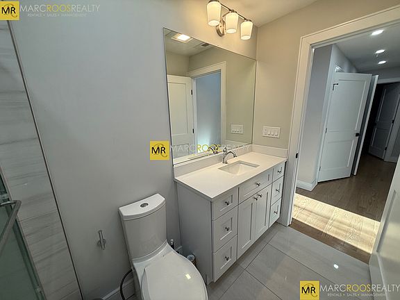 4th image of 152 Trenton St