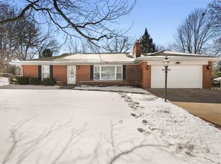 139 Blackthorn Dr, Saint Louis, MO