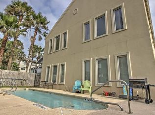 112 E Oleander St, South Padre Island, TX 78597