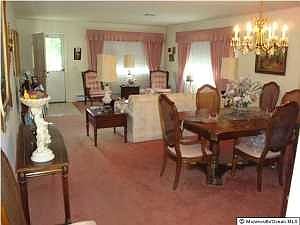 2nd image of 39 Wedgeport Dr