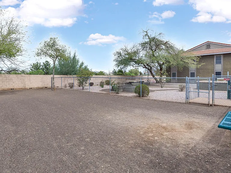 Williams Gateway Apartments — Photo 9