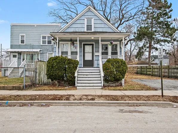 219 154th Pl, Calumet City, IL 60409