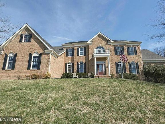 Exterior (Front)-Alt View