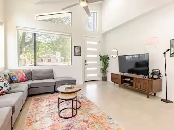 2715 E 3rd St Unit 1, Austin, TX 78702