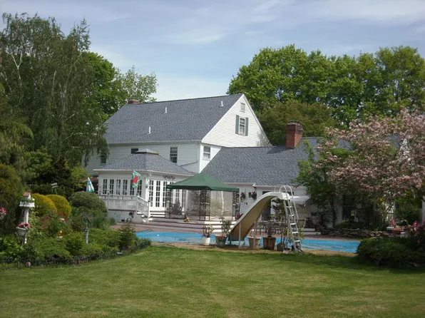 (undisclosed Address), Branford, CT 06405