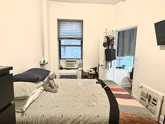 Rented by Corcoran | media 17