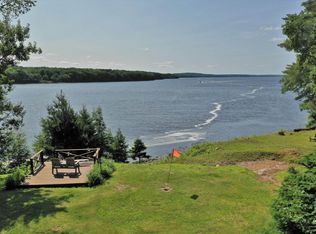 19 Tugboat Ln, Stockton Springs, ME 04981
