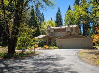 316 N Adams Dr, Mount Shasta, CA 96067