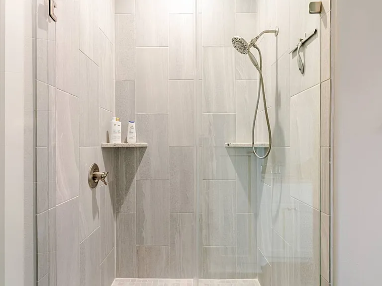 1/2 Johnson Crawford Cir E — Photo 40
