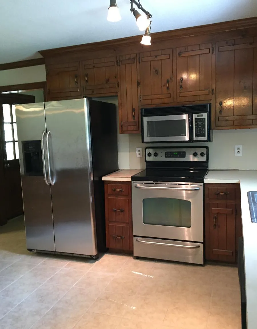 6508 Valley Estates Drive — Photo 4
