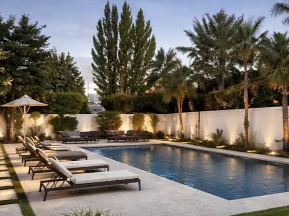 6325 Klump Ave, North Hollywood, CA 91606