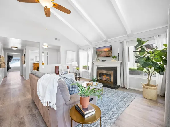 1117 La Casa Ln, San Marcos, CA 92078