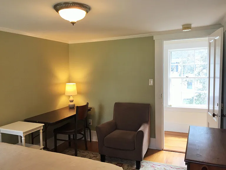 14 S Chestnut St — Photo 36