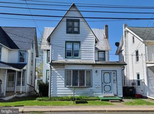 55 E Main St, Reinholds, PA 17569