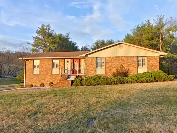455 Fairway Dr, Abingdon, VA 24211
