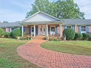 301 W Roper Rd, Easley, SC 29640