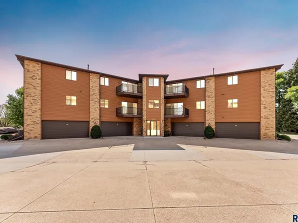 3000 W 34th St APT 201, Sioux Falls, SD 57105