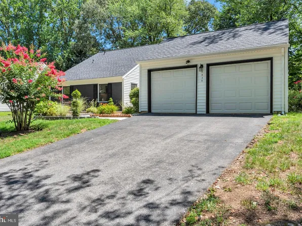 1836 Ralston Pl, Crofton, MD 21114