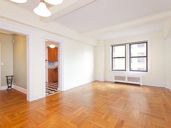 3rd image of 179 E 79th St APT 12D
