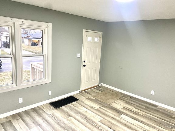 4th image of 2329 Roosevelt Ave