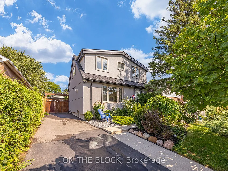 122 Allenby Ave