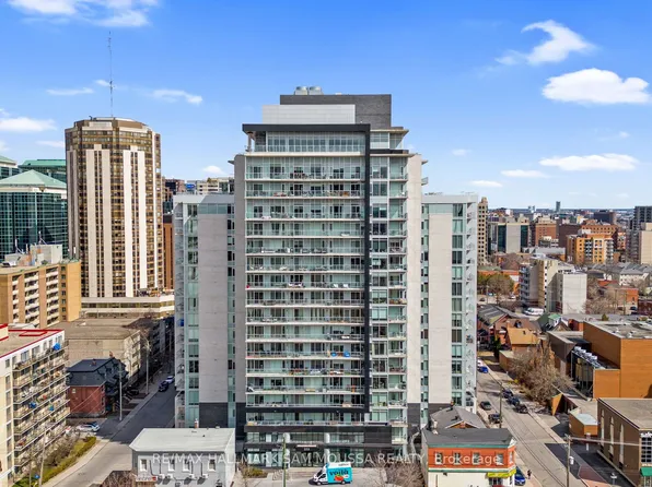255 Bay St #1208, Ottawa, ON K1R 0C5