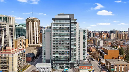 255 Bay St Photo 1