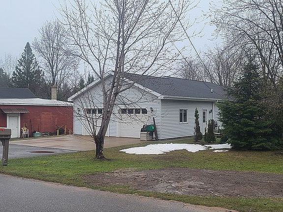 5th image of 480 Erie Ave