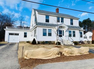 41 Waukewan St, Meredith, NH 03253