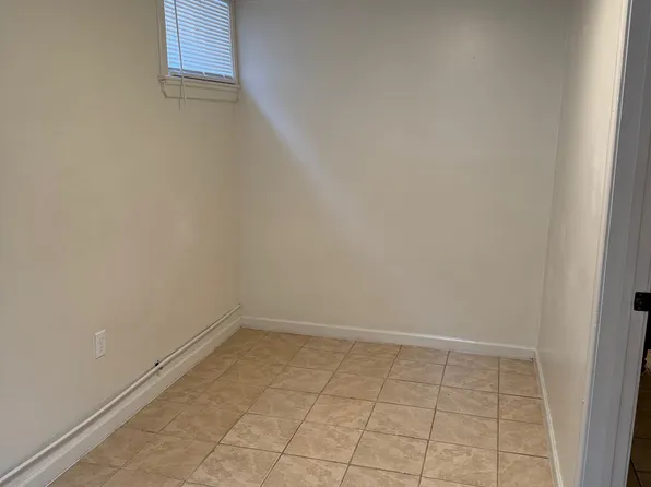 1936 Walnut St APT 3-2, Harrisburg, PA 17103